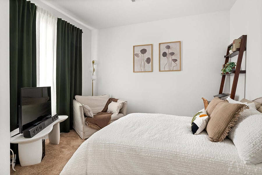 Furnished Finder property 1035762_1 photo 4