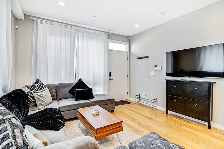 Furnished Finder property 1035763_1 photo 3