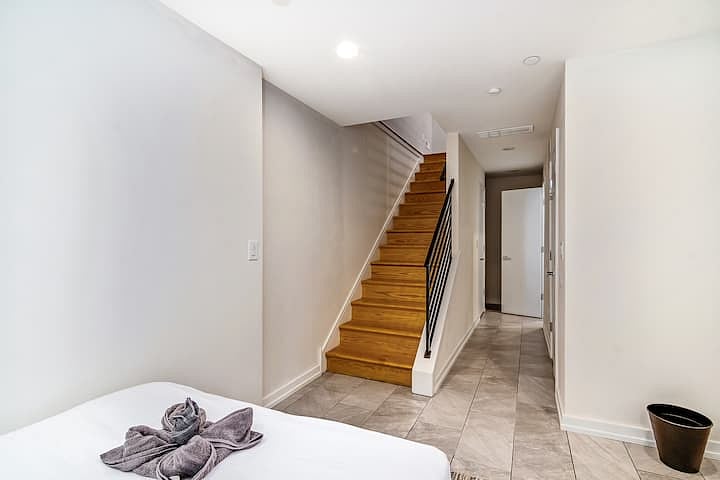 Furnished Finder property 1035763_1 photo 30