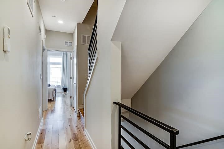 Furnished Finder property 1035763_1 photo 31