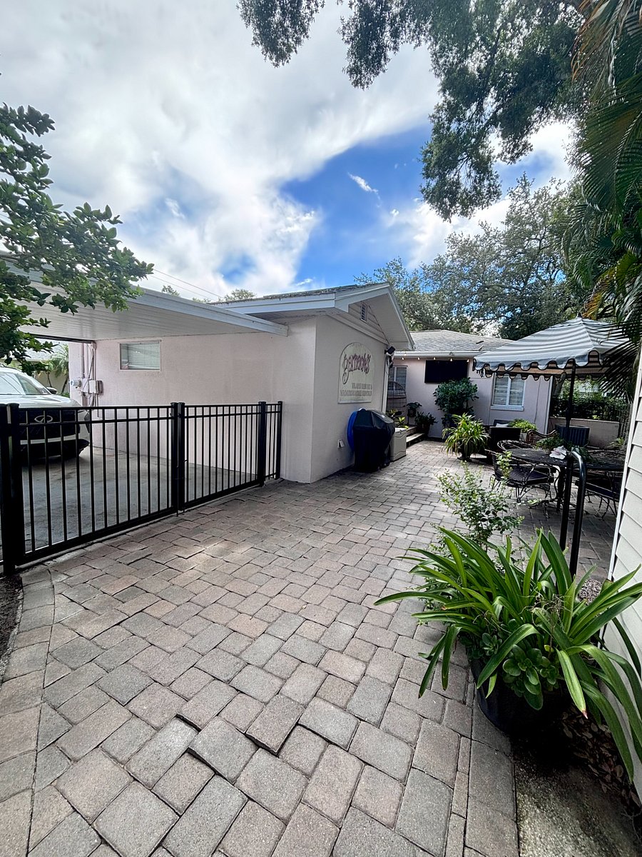Furnished Finder property 1035770_1 photo 46