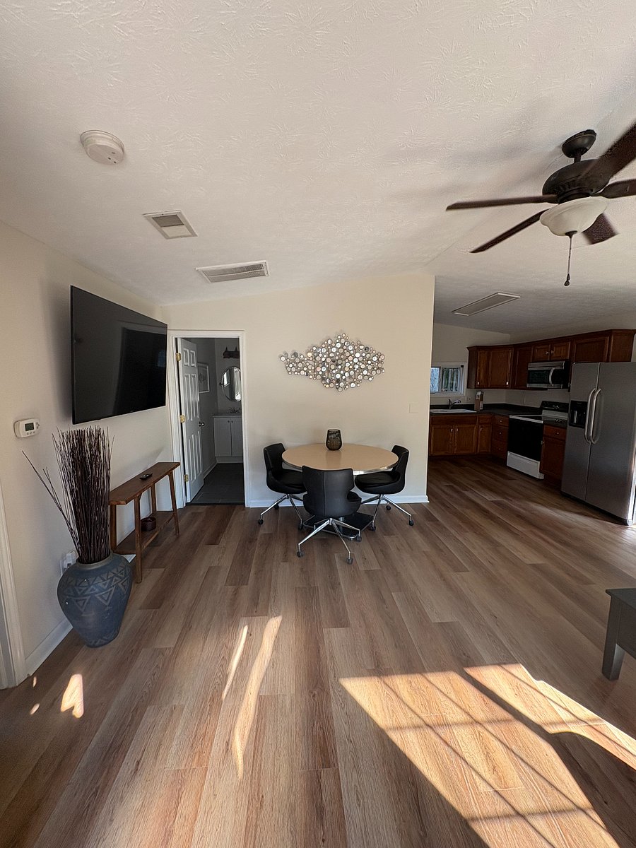 Furnished Finder property 1035787_1 photo 4