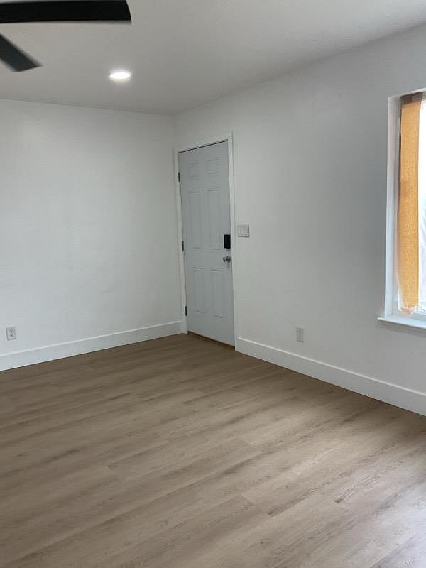 Furnished Finder property 1035798_1 photo 3
