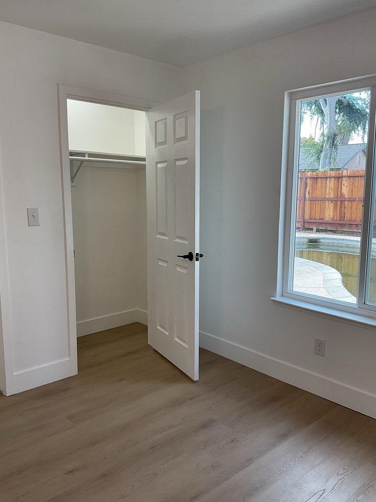 Furnished Finder property 1035798_1 photo 9