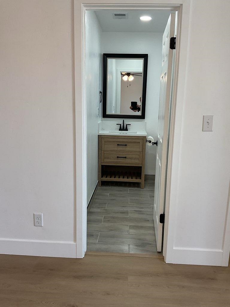 Furnished Finder property 1035798_1 photo 15