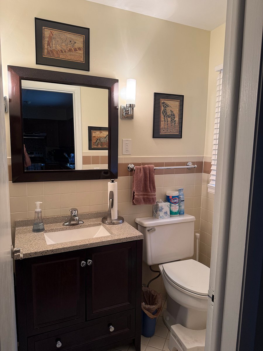 Half bath located in Kitchen area