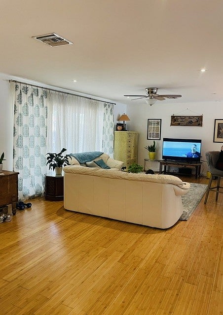 Furnished Finder property 1035830_1 photo 9