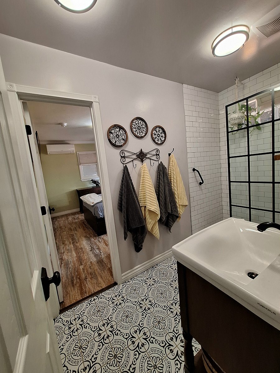 Furnished Finder property 1035869_1 photo 12