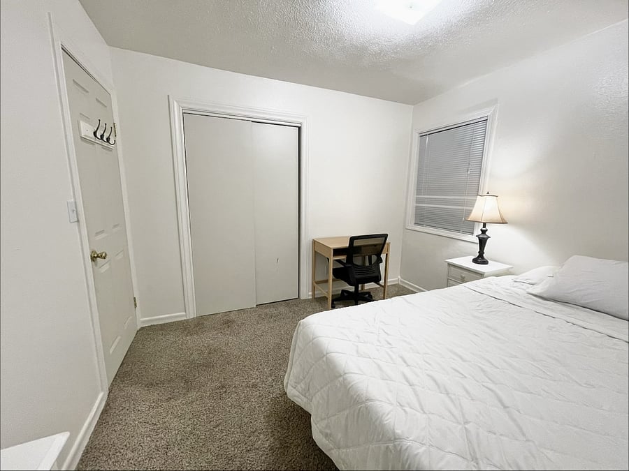 Furnished Finder property 1035872_1 photo 12
