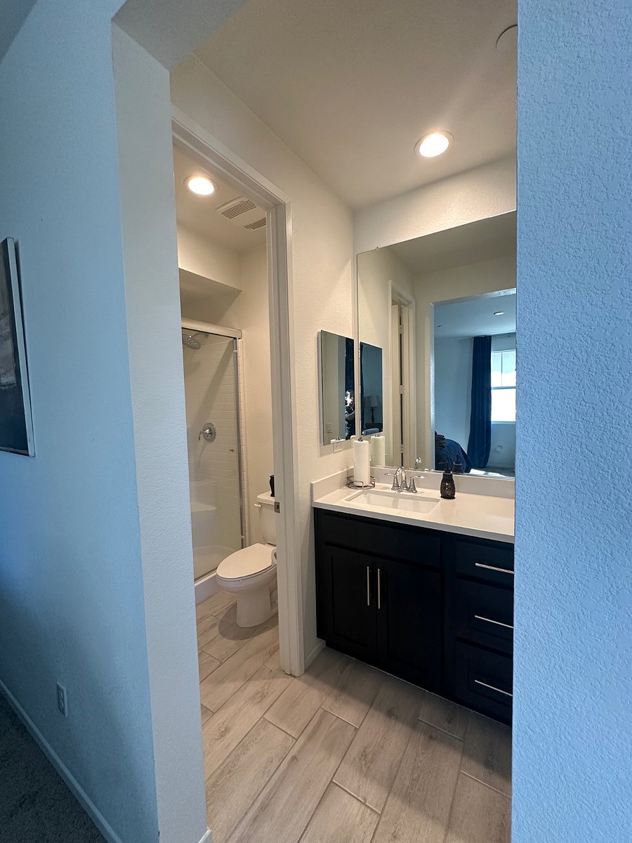 Furnished Finder property 1035873_1 photo 3