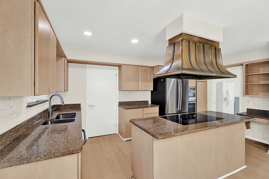 Furnished Finder property 1035880_1 photo 11