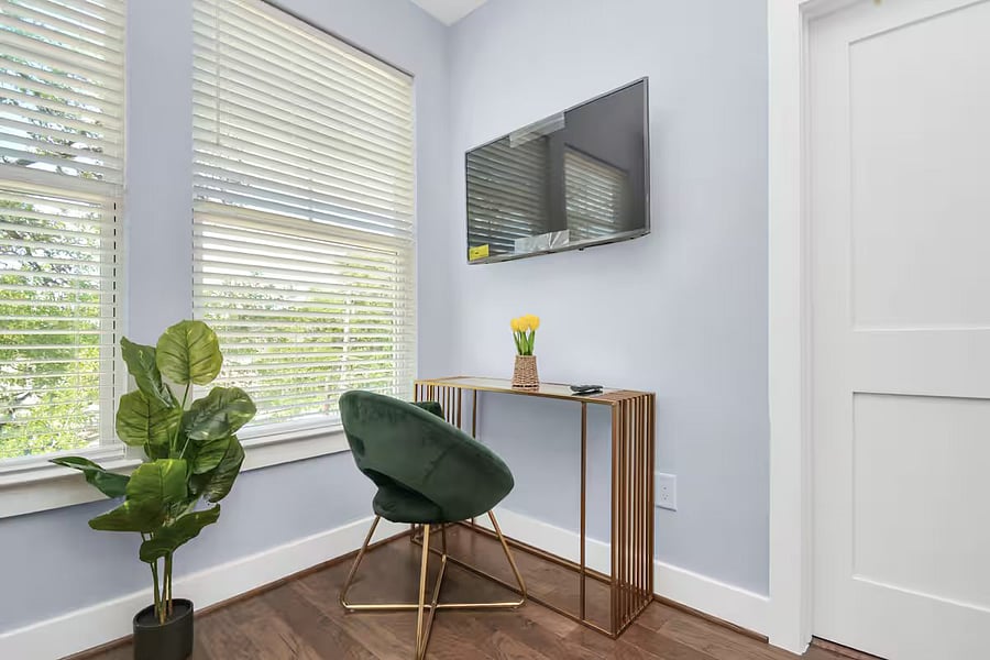 Furnished Finder property 1035908_1 photo 22