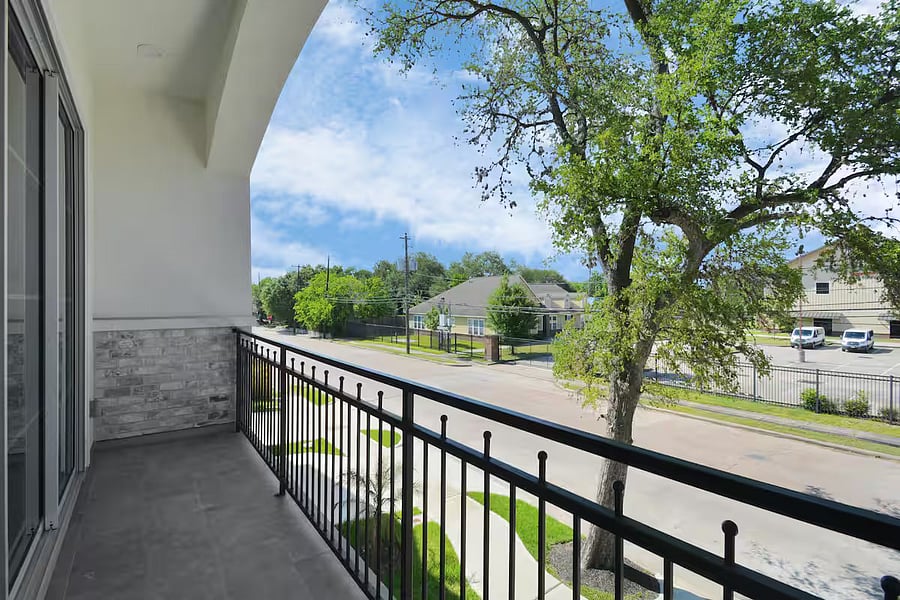 Furnished Finder property 1035908_1 photo 41
