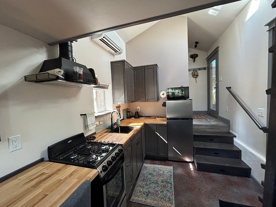 Furnished Finder property 1035912_1 photo 4