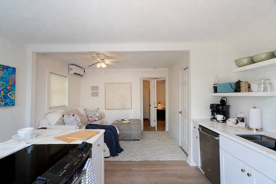 Furnished Finder property 1035941_1 photo 12