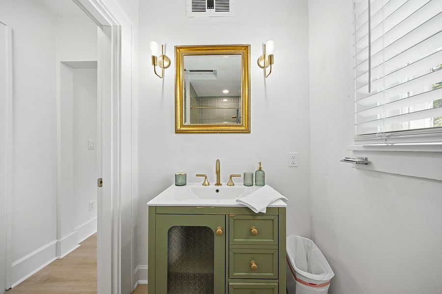 Furnished Finder property 1035941_1 photo 28