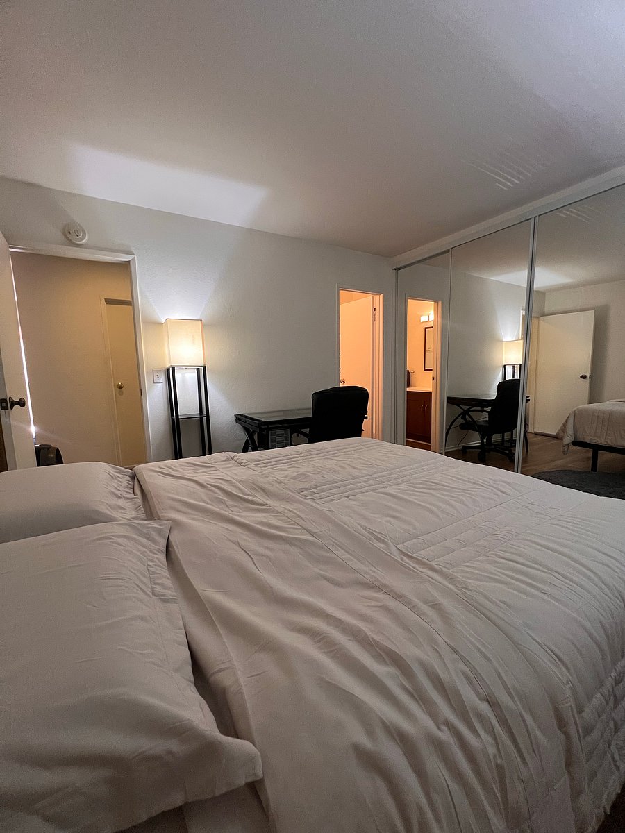 Furnished Finder property 1035946_1 photo 15