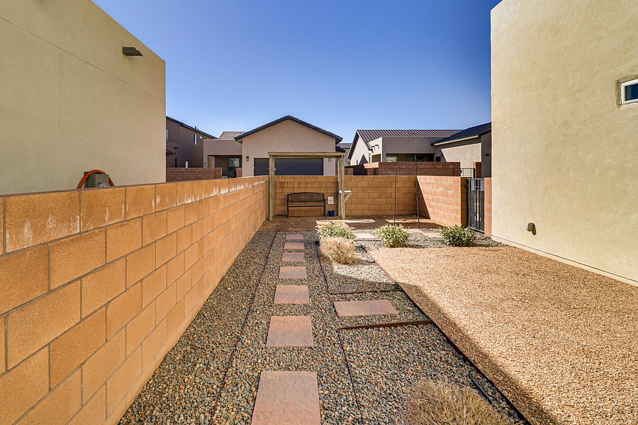 Furnished Finder property 1035978_1 photo 31