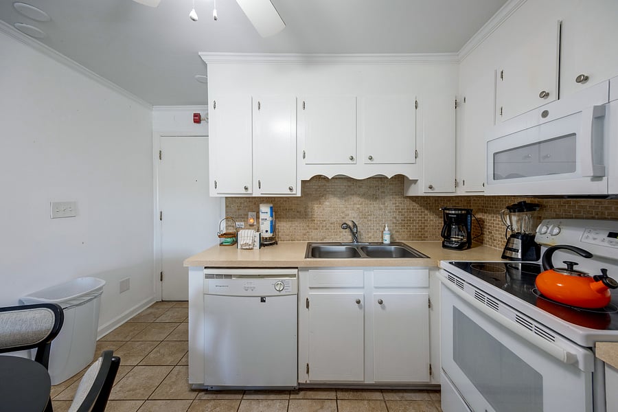 Furnished Finder property 1035982_1 photo 9