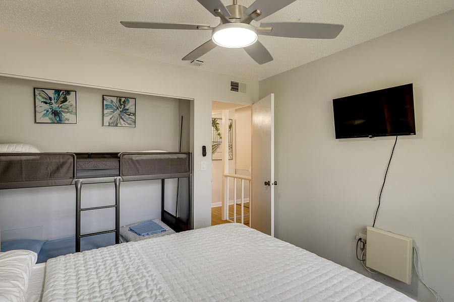 Furnished Finder property 1035984_1 photo 32