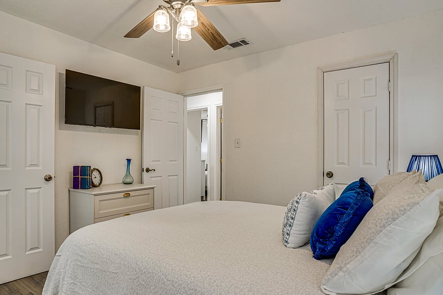Furnished Finder property 1035997_1 photo 23
