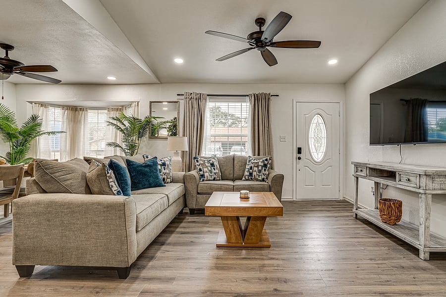 Furnished Finder property 1035997_1 photo 2