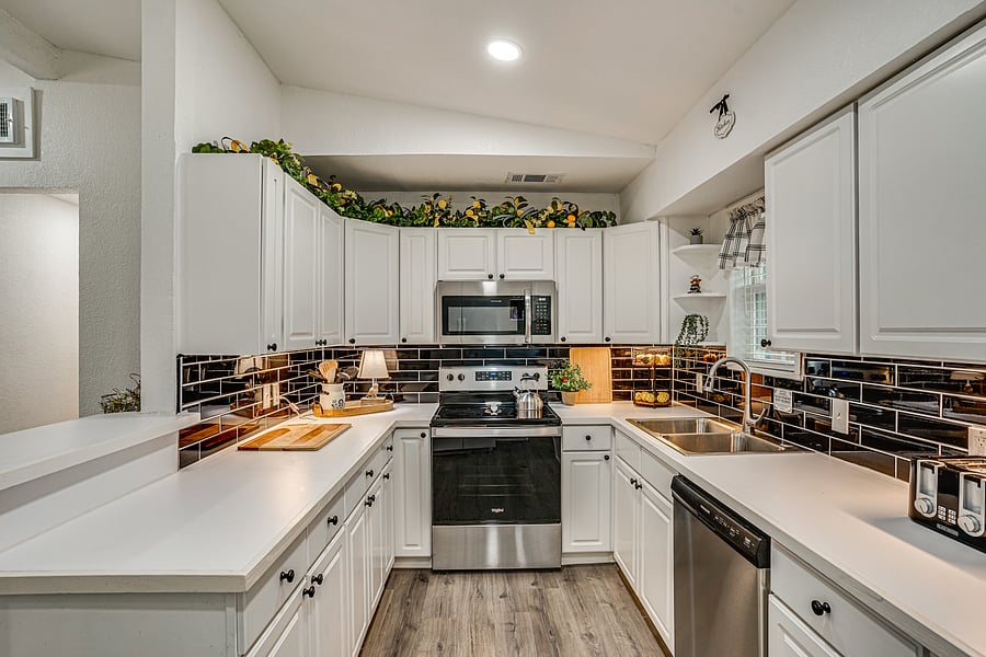 Furnished Finder property 1035997_1 photo 8