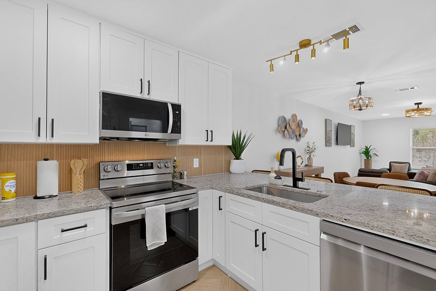 Furnished Finder property 1036028_1 photo 14