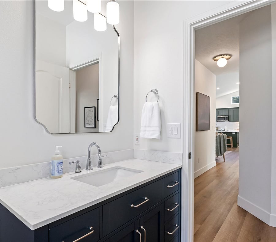 Furnished Finder property 1036029_1 photo 29