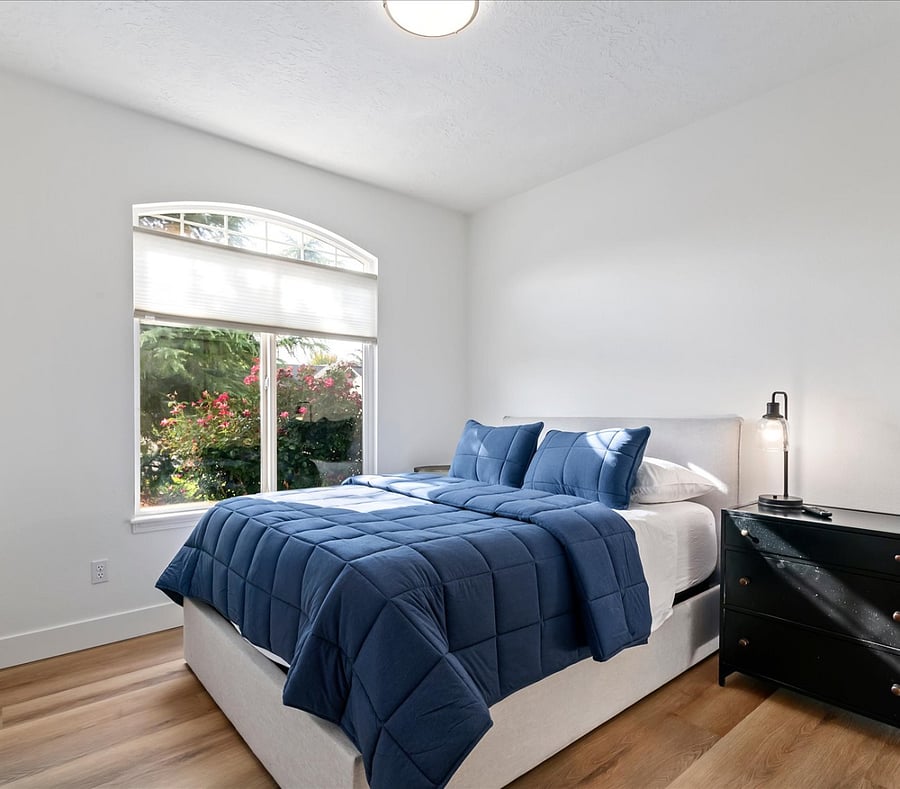 Furnished Finder property 1036029_1 photo 30