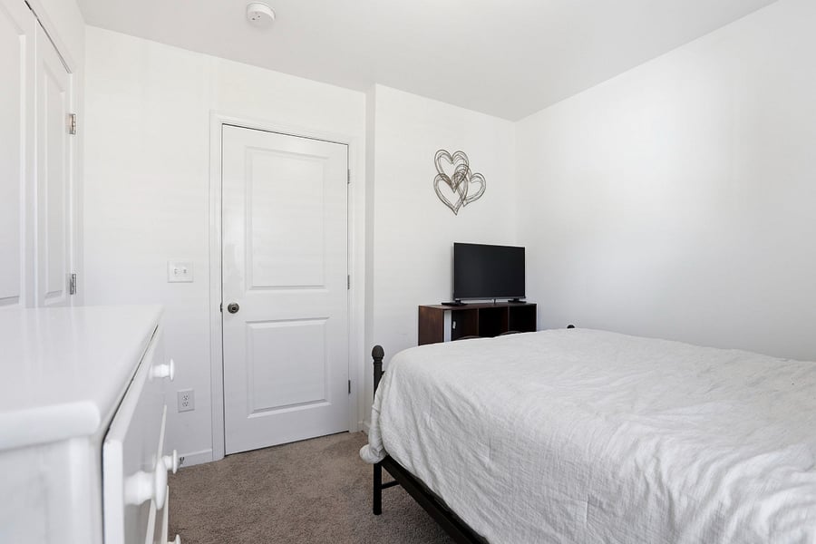 Furnished Finder property 1036034_1 photo 18
