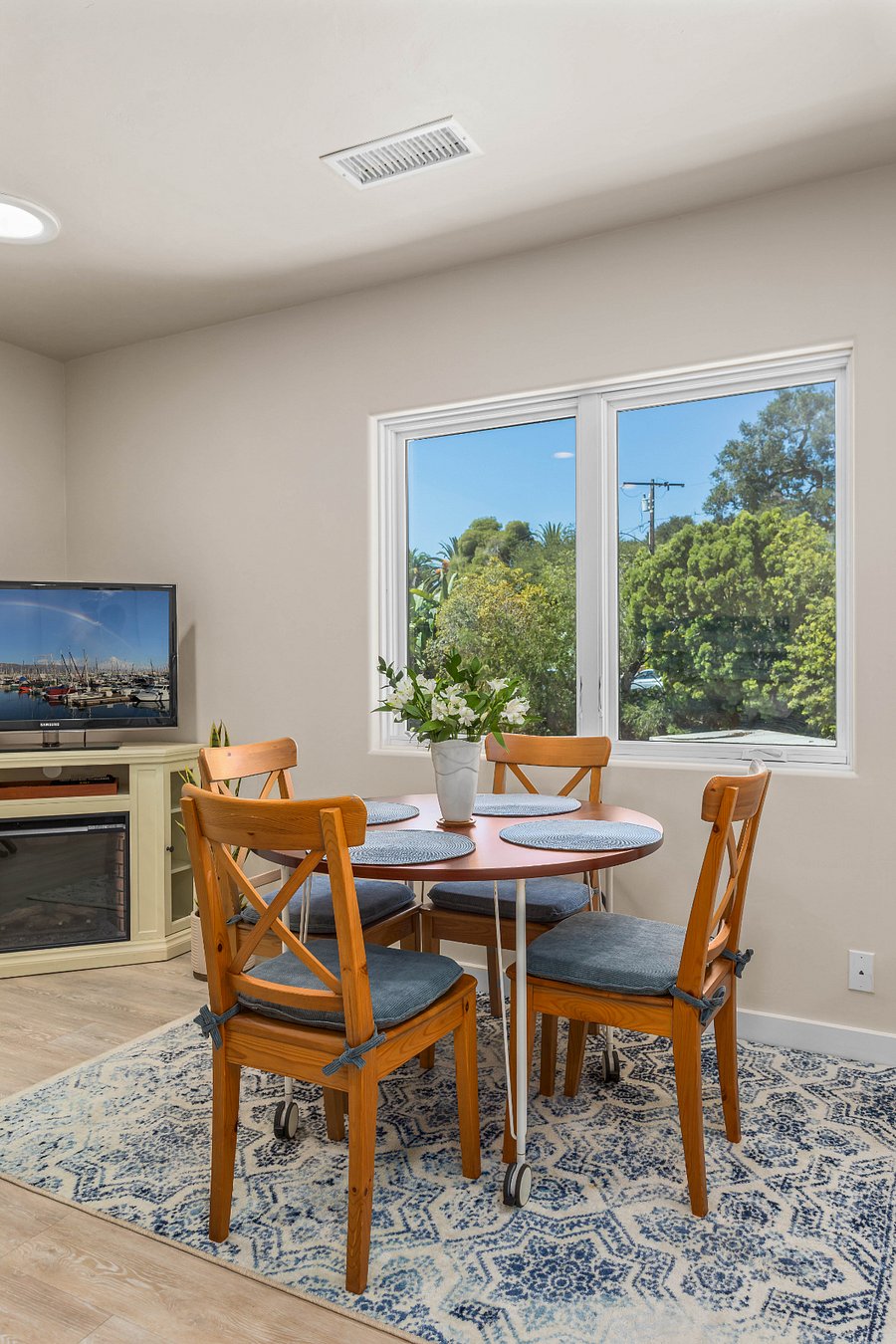 Furnished Finder property 1036035_2 photo 8