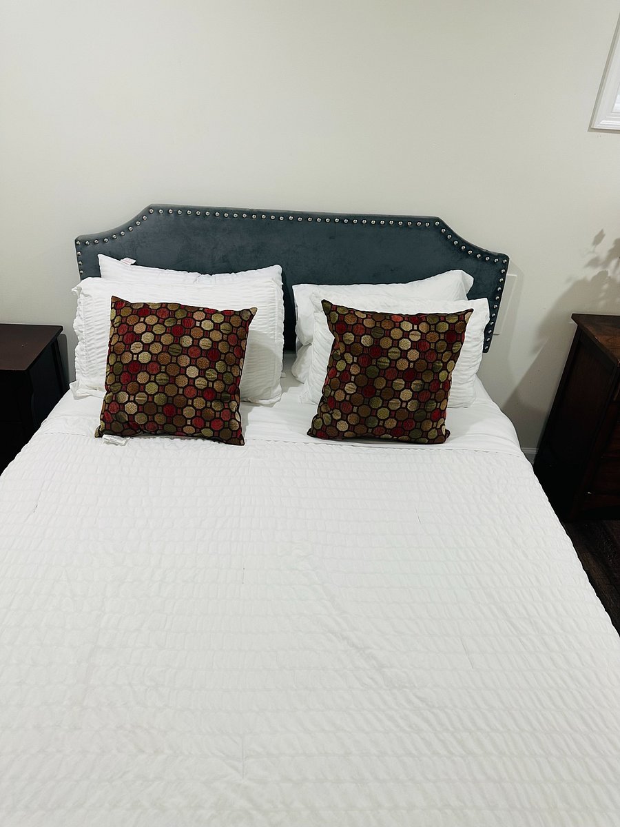 Furnished Finder property 1036042_1 photo 12