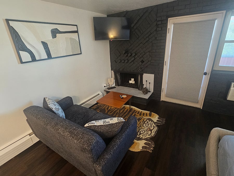 Furnished Finder property 1036053_1 photo 3
