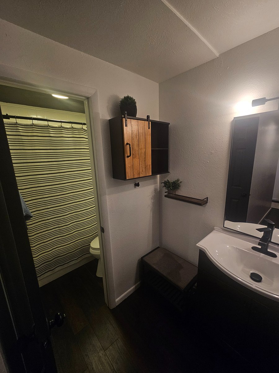 Furnished Finder property 1036053_1 photo 11