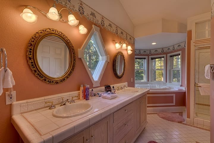 Furnished Finder property 1036065_1 photo 9