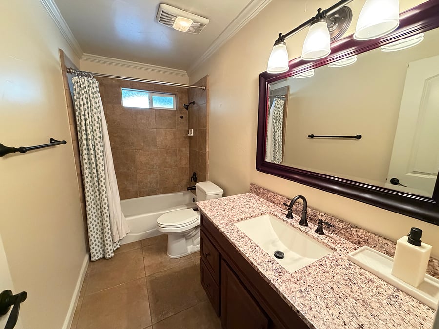 Furnished Finder property 1036071_1 photo 12