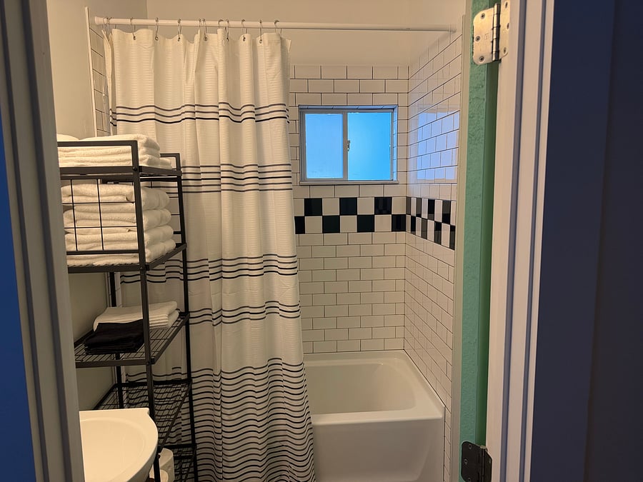 Furnished Finder property 1036085_1 photo 12