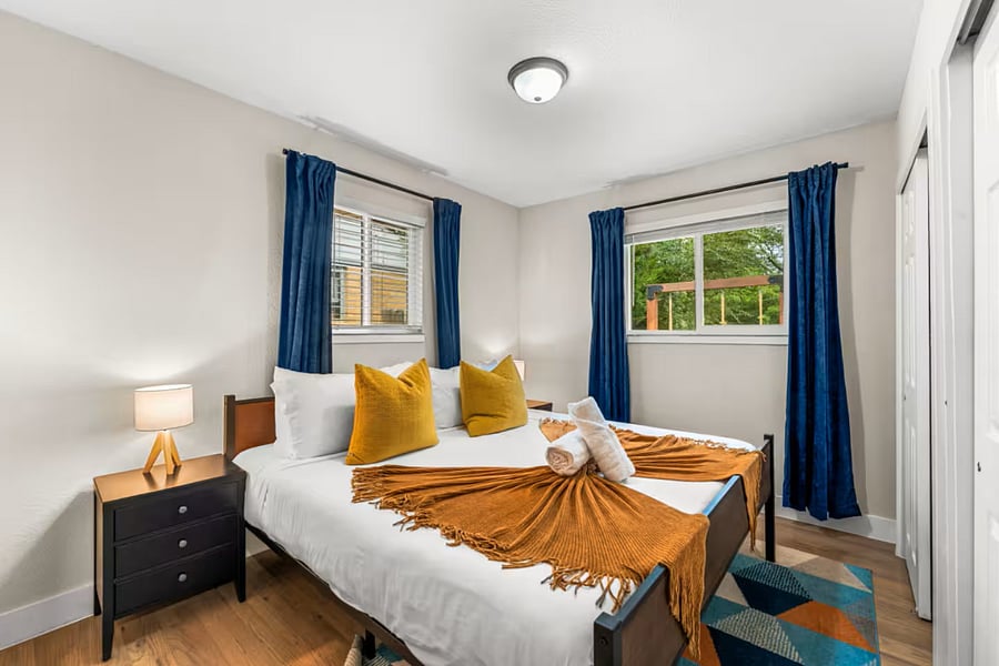 Upstairs bedroom #2