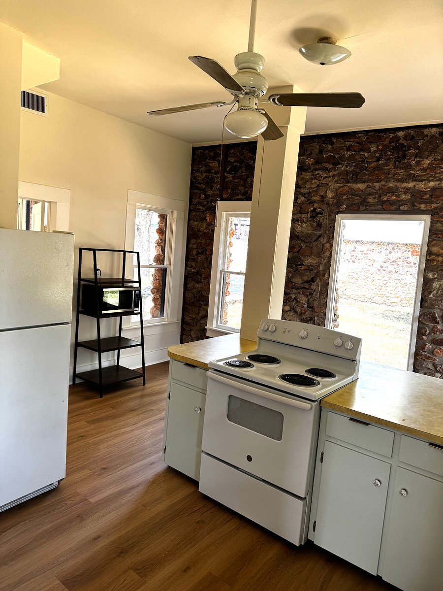 Furnished Finder property 1036132_1 photo 4