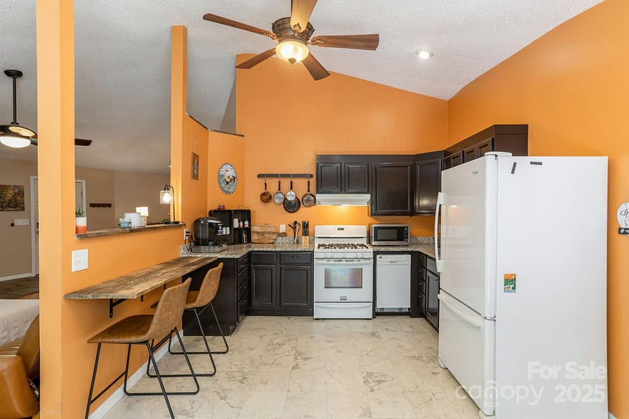Furnished Finder property 1036142_1 photo 11