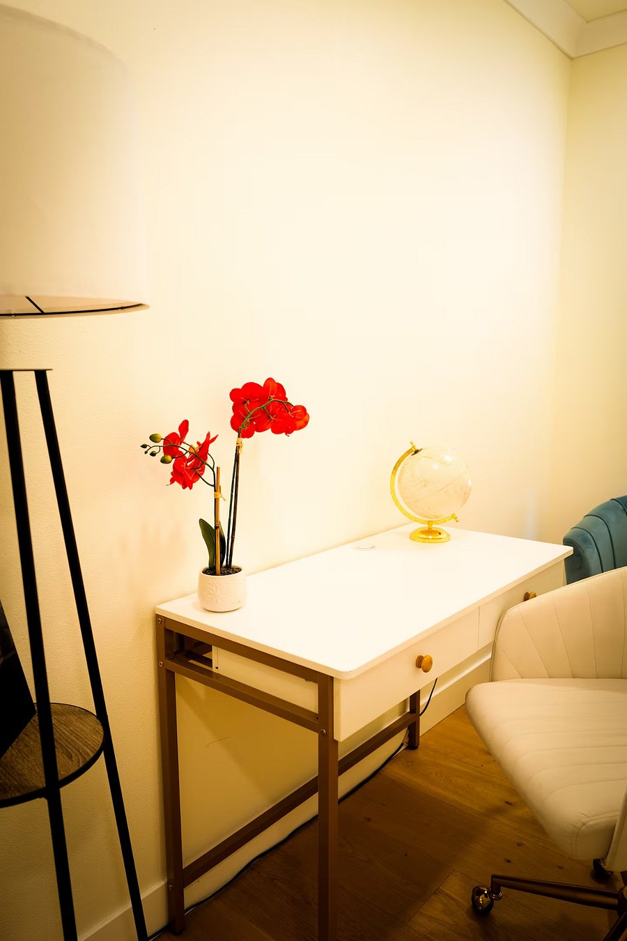 Furnished Finder property 1036148_1 photo 25