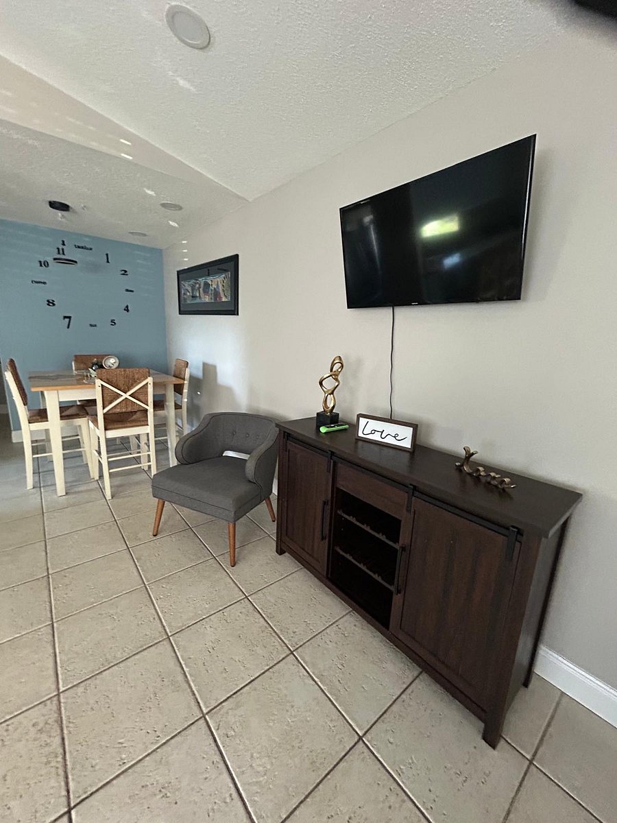 Furnished Finder property 1036157_1 photo 8