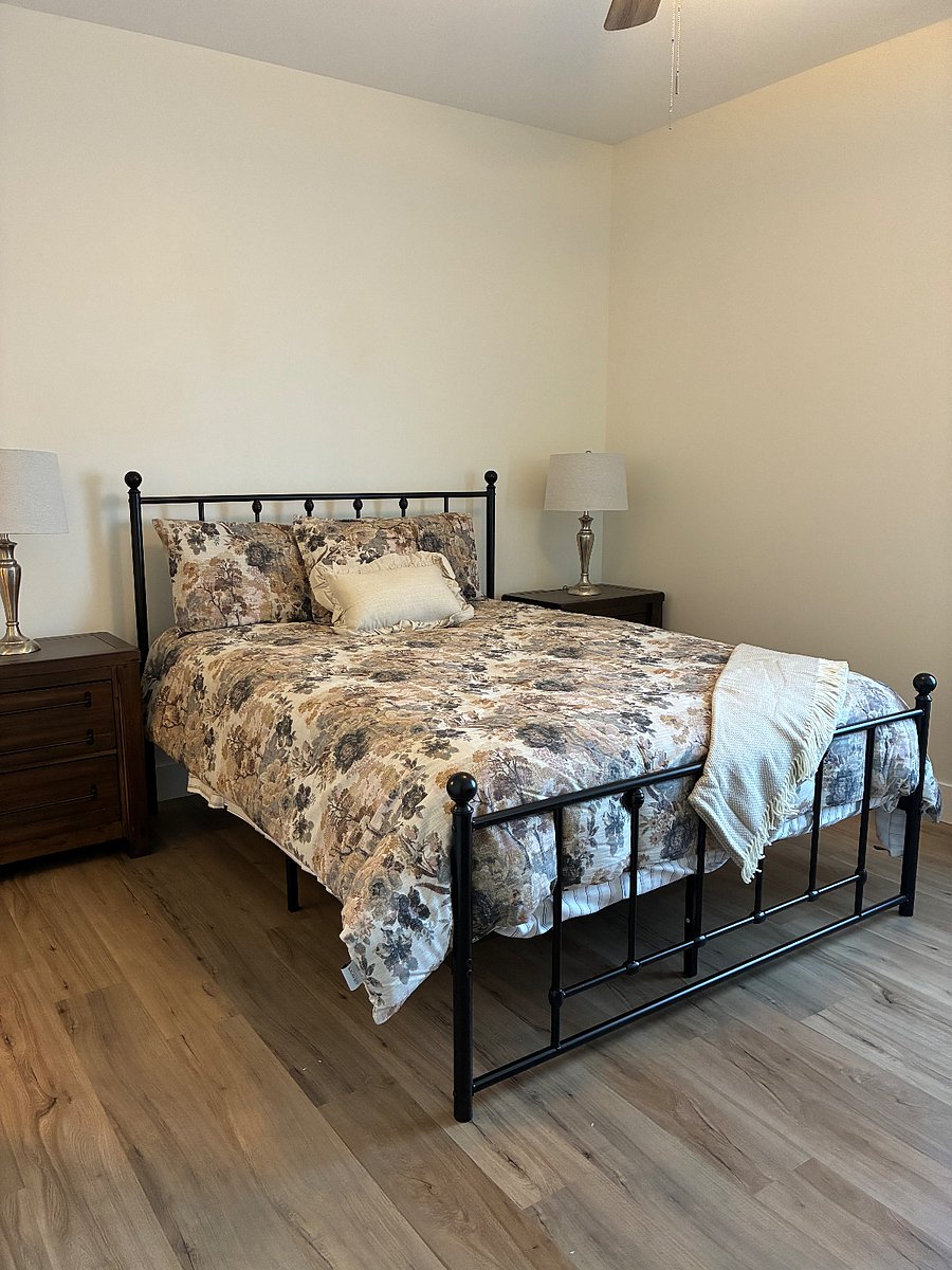 Furnished Finder property 1036166_1 photo 4