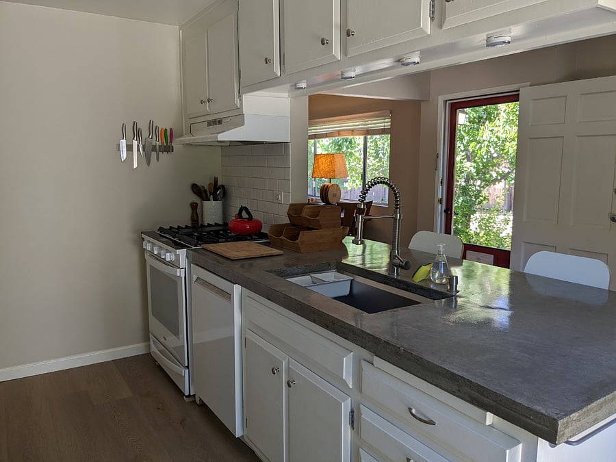 Furnished Finder property 1036185_1 photo 4