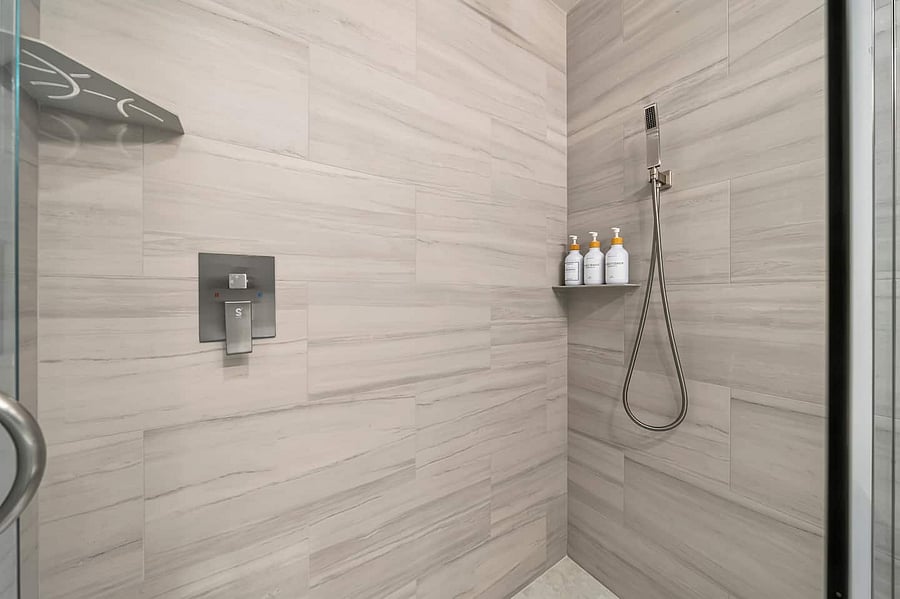 Furnished Finder property 1036194_1 photo 32