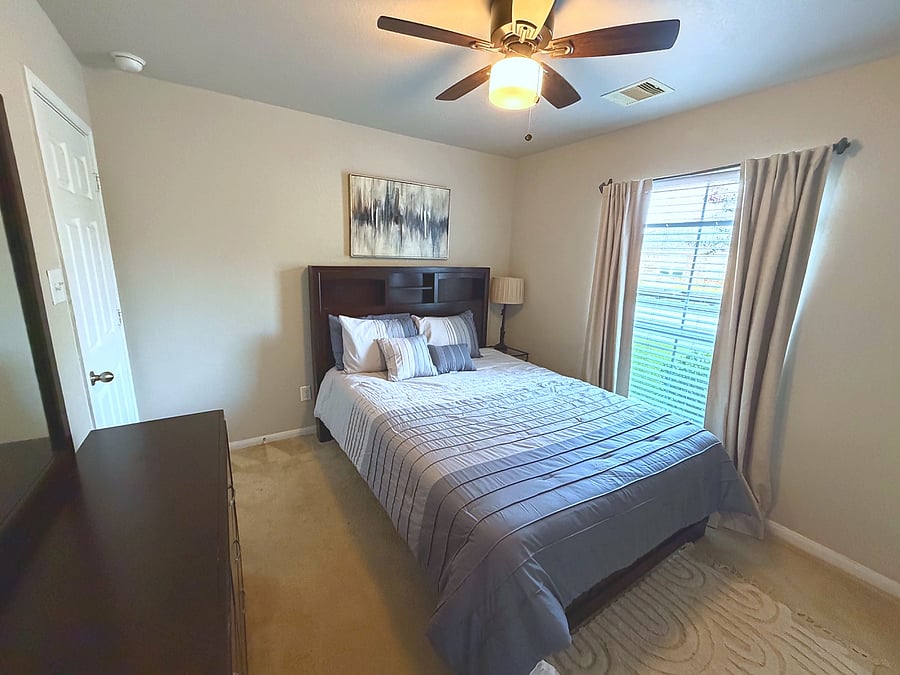 Furnished Finder property 1036203_1 photo 13