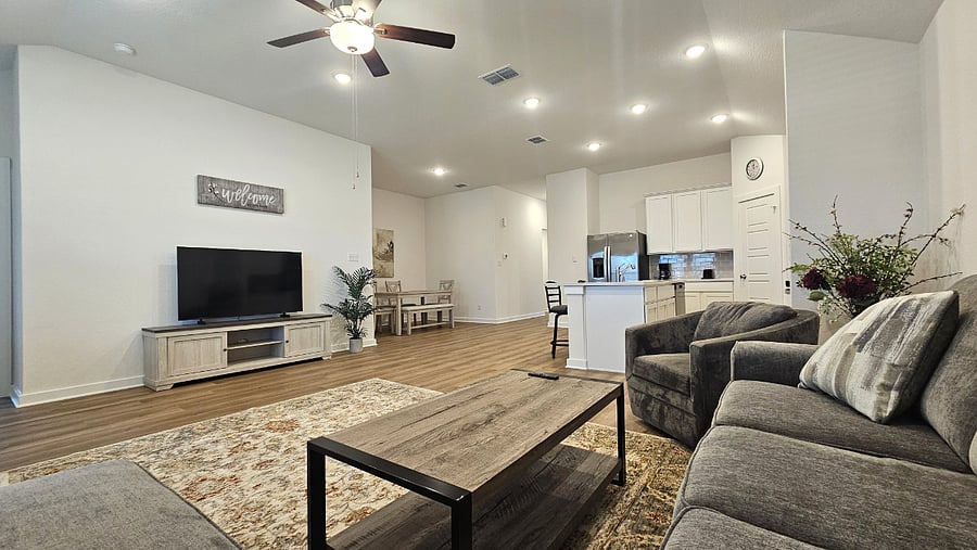 Furnished Finder property 1036215_1 photo 9