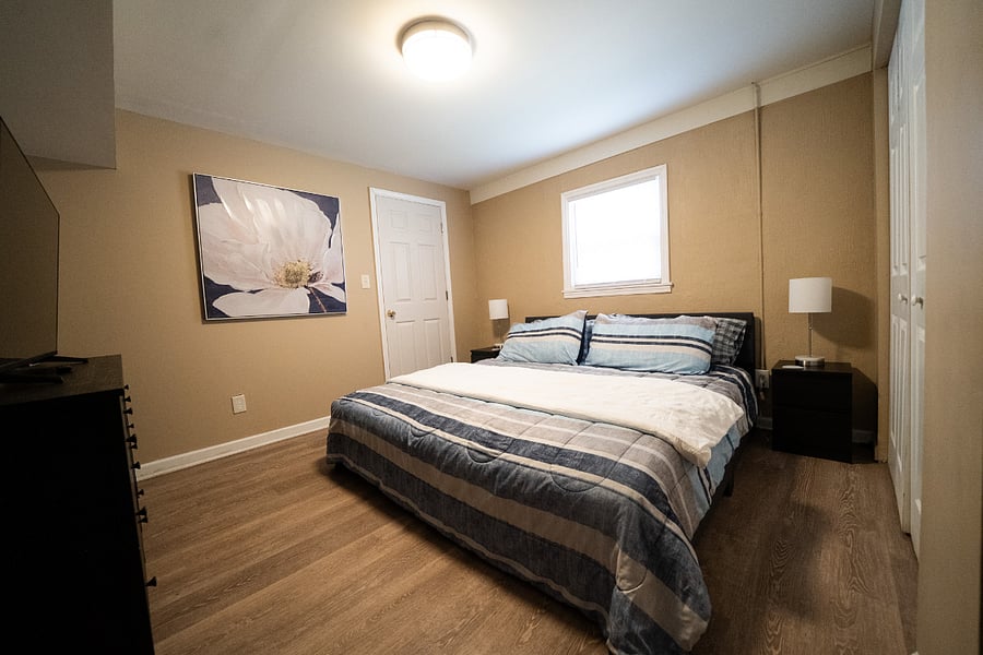 King Bedroom Lower Levelm
