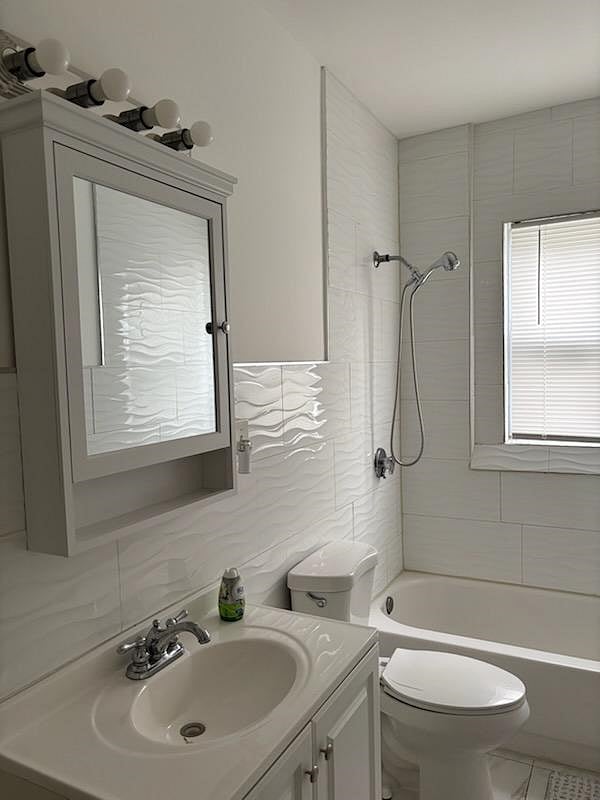 Furnished Finder property 1036219_1 photo 15